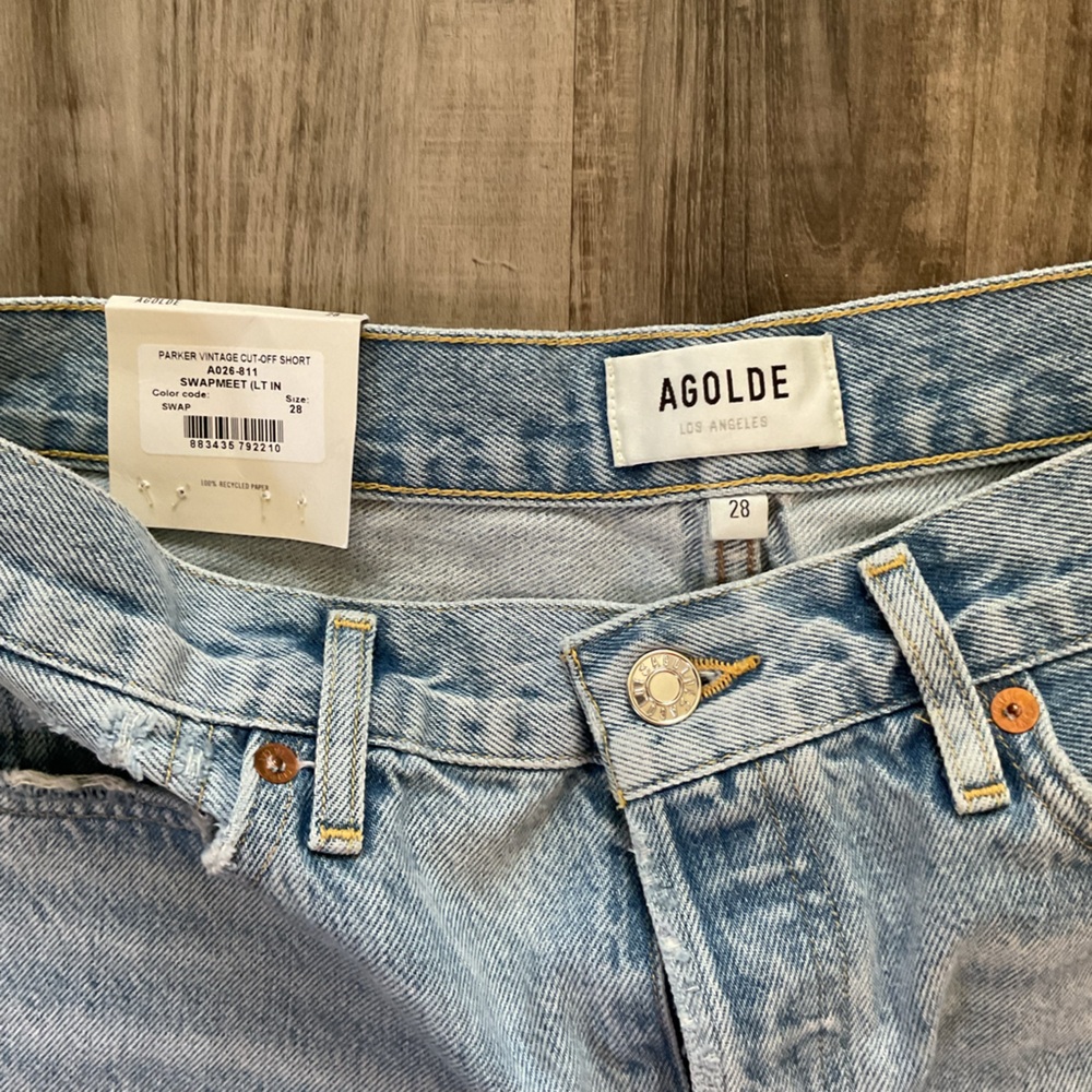 AGOLDE WOMEN'S PARKER DISTRSSED DENIM SHORTS SWAPMEET BLUE WASH SIZE 28 $128 - Picture 4 of 5